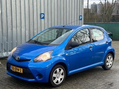 Toyota Aygo 1.0 VVT-i Comfort / Facelift / 5drs / Airco /