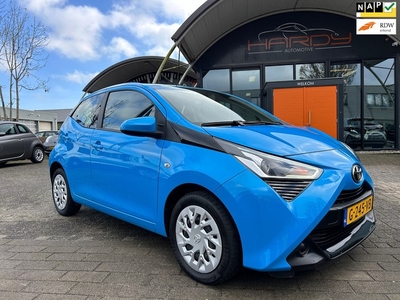 Toyota Aygo 1.0 VVT-i x-play Apple Carplay Camera NW Model