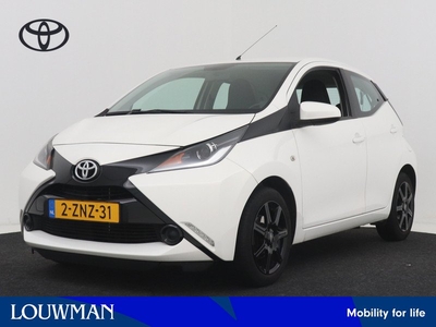 Toyota Aygo 1.0 VVT-i x-play | Camera | Airco | Bluetooth