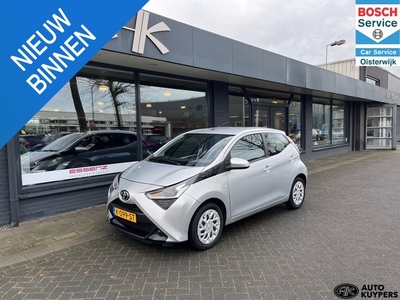 Toyota Aygo 1.0 VVT-i x-play Carplay