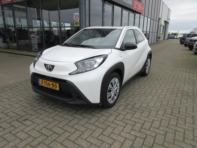 Toyota Aygo X 1.0 VVT-i MT play