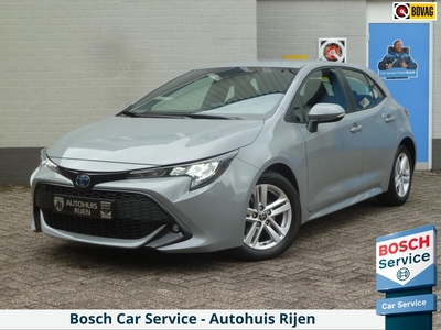 TOYOTA COROLLA 1.8 Hybrid Business|Navi|Camera|Adaptive-Cruise|Lane-Assist|Stoelverwarming|Cement-Grey