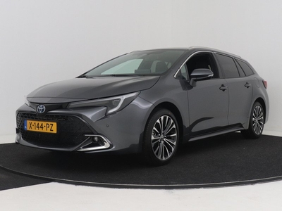Toyota Corolla Touring Sports 1.8 Hybrid First Edition | LED | Apple Carplay & Android Auto | Adap Cruise | Navi | PDC | Stoelverwarming