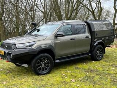 Toyota HI-LUX HiLux 2.8 D-4D TD AUT 5 PERS VAN MULTI CARGO CUSTOM SMART EDITION 2023 ? 69500 EXCL UNIEKE BEDRIJFSAUTO NAAR EIGEN WENS UIT TE VOEREN MET MULTI FUNTIONELE SMART CAB . informeer naar alle toepassingen en mogelijkheden / ook te gebruiken als open laadbak