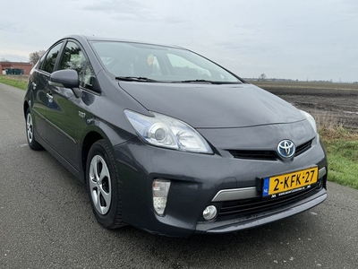 Toyota Prius 1.8 Plug-in Aspiration ECC/CAMERA (bj 2013)