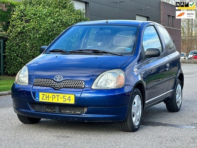 Toyota Yaris 1.0-16V VVT-i Terra 1e