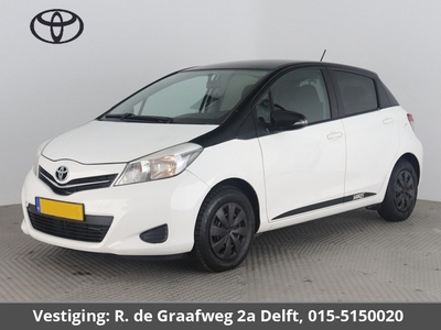 Toyota Yaris 1.0 VVT-i Aspiration Bi-Tone Airco