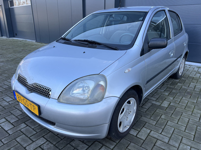 Toyota Yaris 1.3-16V VVT-i Sol