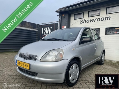 Toyota Yaris 1.3-16V VVT-i Sol met airco,trekhaak,nieuwe apk