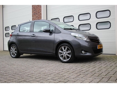 Toyota Yaris 1.3 VVT-i Dynamic 5-Deurs * Automaat /