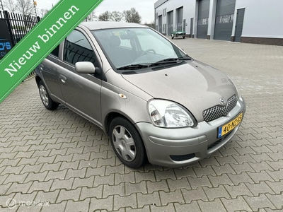 Toyota Yaris 1.3 VVT-i Sol airco 5 deurs