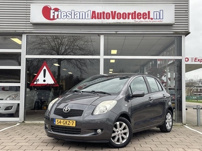 Toyota Yaris 1.3 VVTi Executive /Airco/Lederen interieur/5