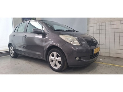 Toyota Yaris 1.3 VVTi Luna