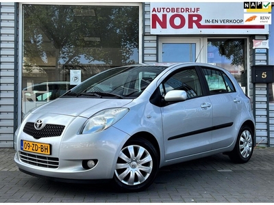 Toyota Yaris 1.3 VVTi Sol MMT