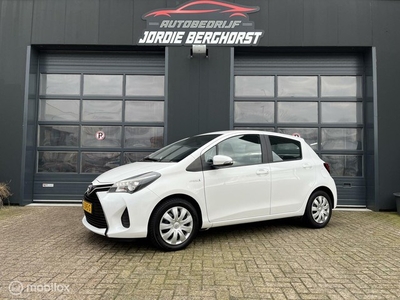 Toyota Yaris 1.5 Hybrid Aspiration BTW auto!