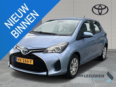 Toyota Yaris 1.5 Hybrid Now navigatie