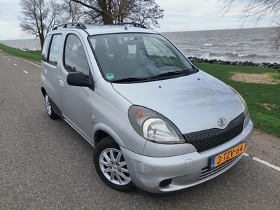 Toyota Yaris Verso 1.5-16V VVT-i Sol goed onderhouden