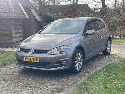 Volkswagen Golf 1.2 TSI Business Connected-meer foto's