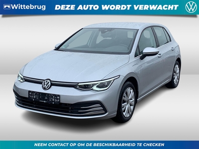 VOLKSWAGEN GOLF 1.4 eHybrid Style / Verwarmbare Voorstoelen / Carplay. / NVW