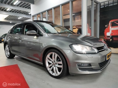 Volkswagen Golf 1.4 TSI DsG PANO LED NAVI XENON CRUISE PDC