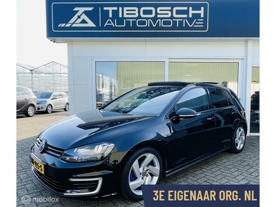 Volkswagen Golf 1.4 TSI GTE nap? PANORAMA LED DSG ZWART