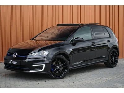 Volkswagen Golf 1.4 TSI GTE Panodak Carplay Camera NaviPro