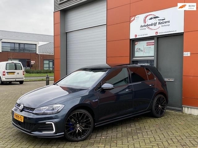 Volkswagen GOLF 1.4 TSI PHEV GTE PANO VIRTUAL LEER KEYLES