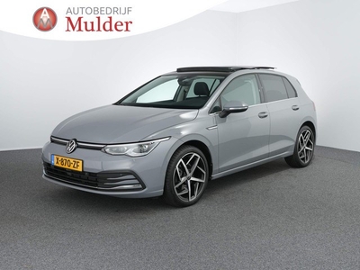 Volkswagen Golf 1.5 eTSI Style Pano Virtual 2X IQ