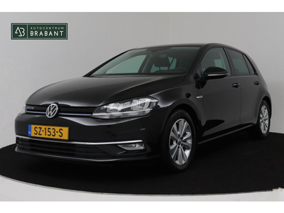 Volkswagen Golf 1.5 TSI Comfortline Business (NAVIGATIE, CAMERA, STOELVERWARMING, PARKEERSENSOREN, CARPLAY)