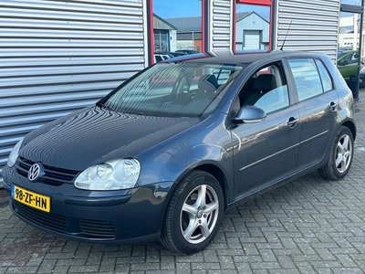 Volkswagen Golf 1.6 75KW Optive 4 5Deurs NIeuwe APK