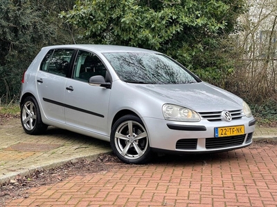 Volkswagen Golf 1.6 FSI Turijn 2e