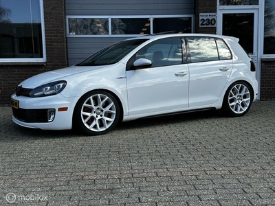 Volkswagen Golf 2.0 GTI NAVI/XENON/LED/SCH.DAK/CRUISE