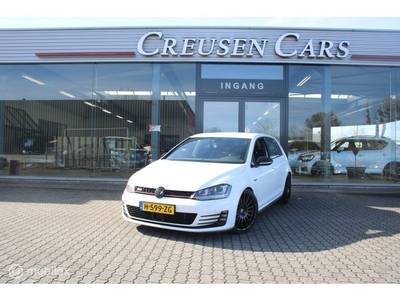 Volkswagen Golf 2.0 TSI GTI