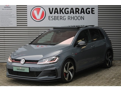 Volkswagen Golf 2.0 TSI GTI TCR DSG,NAVI/CAM,PANO,AKRAPOVIC