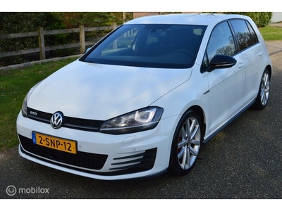 Volkswagen Golf 7 GTD 2.0 TDI / DSG / ACC / 12500,-