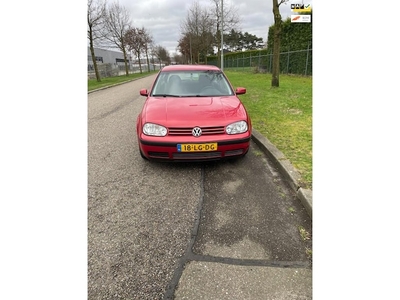 Volkswagen Golf Benzine