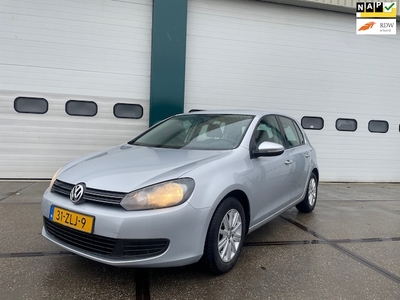 Volkswagen Golf Benzine