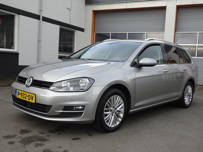 Volkswagen GOLF Variant 1.4 TSI Business Edition Cup uitvoering, navigatie, automatische airco, panorama dak, trekhaak, parkeersensoren, cruise controle, enz.