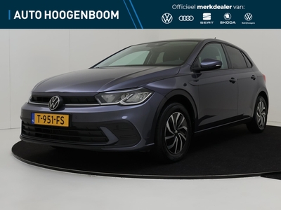 VOLKSWAGEN POLO 1.0 TSI Go | Navigatie | Stoelverwarming | Achteruitrijcamera | Adaptieve Cruise control | Draadloze telefoonlader | Climate control | CarPlay |