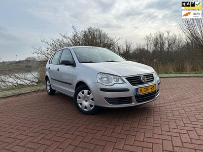 Volkswagen Polo 1.2-12V AIRCO/NAVI/APK 02-2025