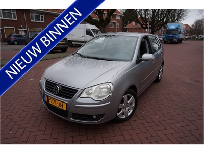 Volkswagen Polo 1.2-12V Trendline 5 DEURS HB KM STAND