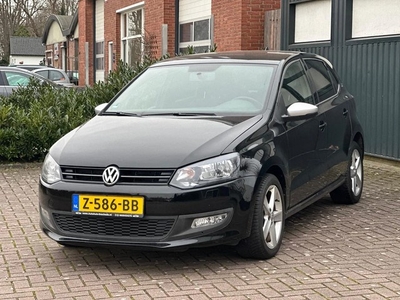 Volkswagen Polo 1.2 BLACK EDITION (bj 2013)