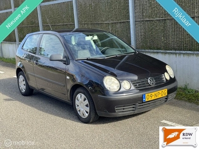 Volkswagen Polo 1.4-16V NAP/AIRCO/TREKHAAK/NWE APK/NWE