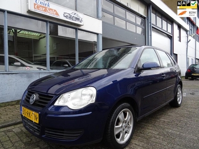 Volkswagen Polo 1.4-16V Turijn