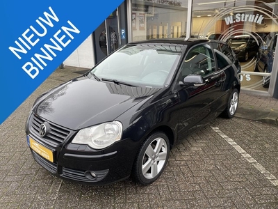 Volkswagen Polo 1.6 United Airco/Cruise Control/Lm