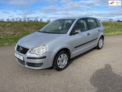 Volkswagen Polo Benzine