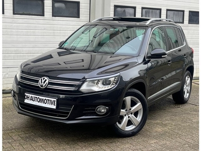 Volkswagen Tiguan 2.0 TSI Sport&Style 4Motion / Pano /