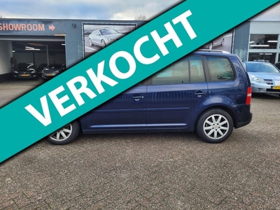 Volkswagen Touran 1.6-16V FSI Turijn - Airco ecc - Cruise -