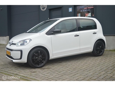 Volkswagen Up! 1.0 Black Edition 2019 Airco LM velgen