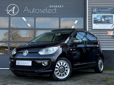 Volkswagen Up! 1.0 black up! Pano Cruise Navi 75pk